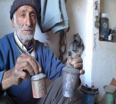 L’industria artigianale dei campanacci di Sarayan