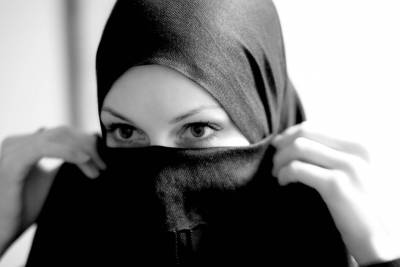 La guerra al velo dell’Occidente (notizie)
